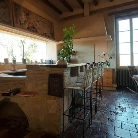 Bed and breakfast Chateau De Lassalle 3*