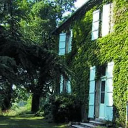 فندق مبيت وإفطار Chateau De Lassalle 3*