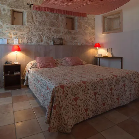 Chateau De Lassalle