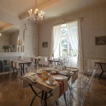 Chateau De Lassalle 3*