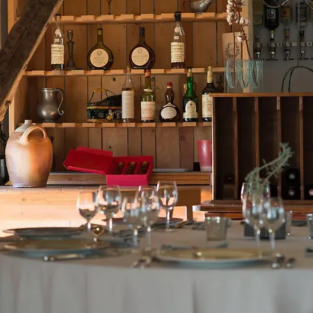 Bed and breakfast Chateau De Lassalle 3*