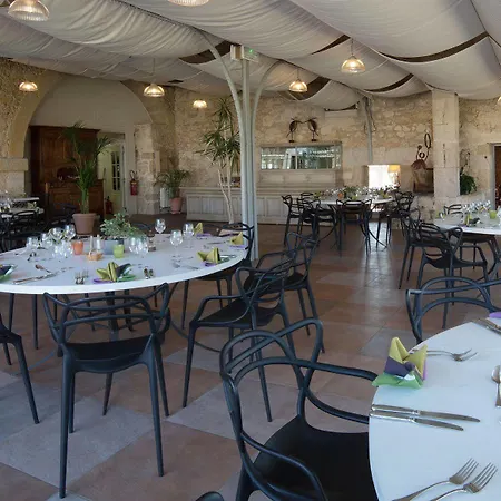 Chateau De Lassalle Bed and breakfast