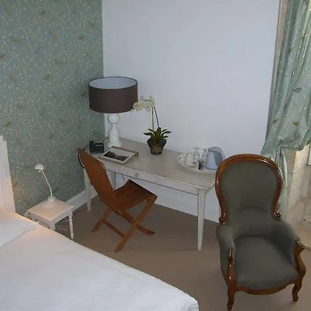 Chateau De Lassalle Bed and breakfast Laplume