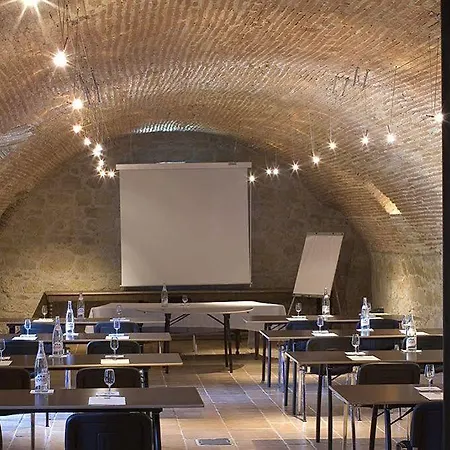 Chateau De Lassalle 3*