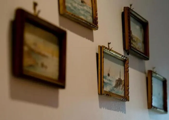 Bed & Breakfast Chateau De Lassalle Laplume