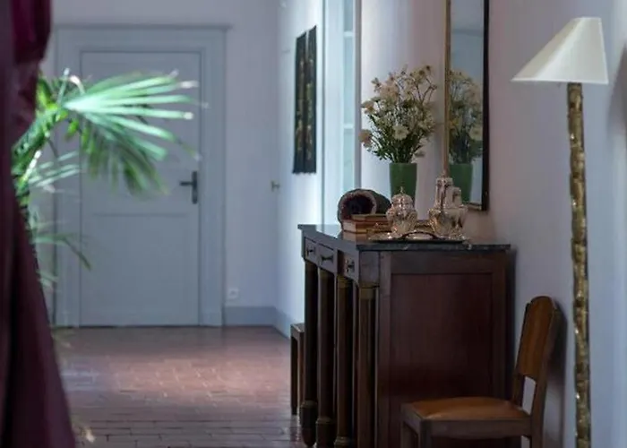 Chateau De Lassalle Bed & Breakfast