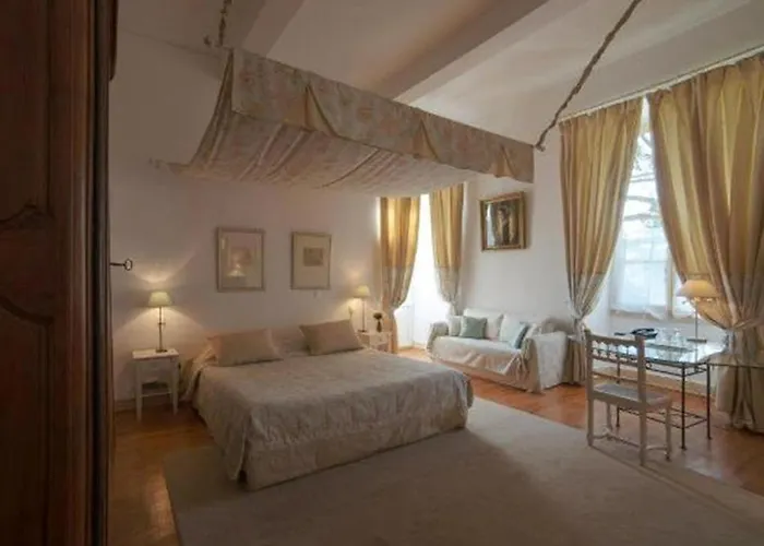 Chateau De Lassalle 3*