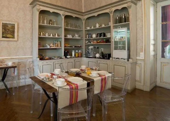 Bed & Breakfast Chateau De Lassalle