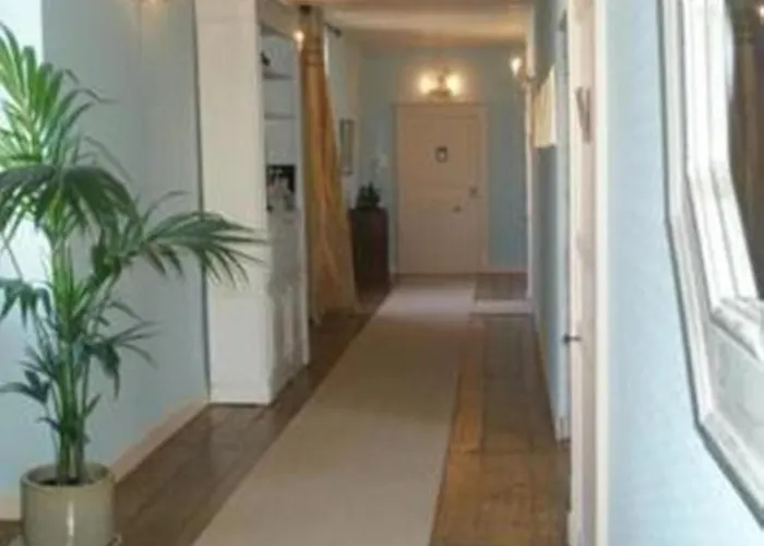 Bed & Breakfast Chateau De Lassalle Laplume