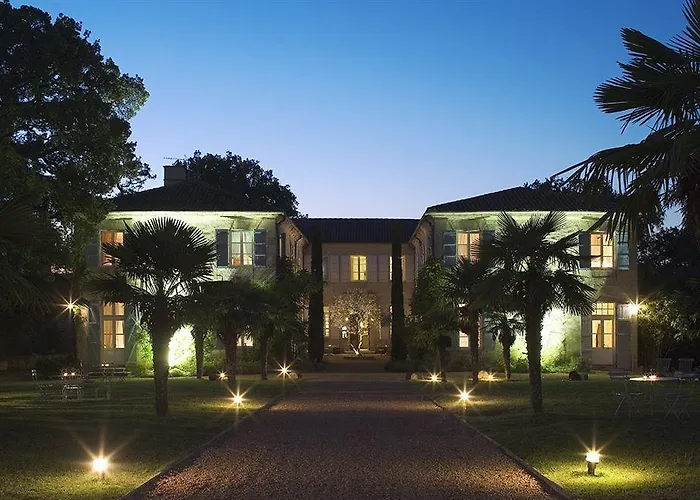 Bed & Breakfast Chateau De Lassalle