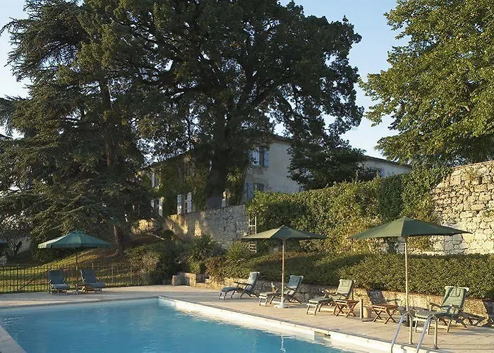 Chateau De Lassalle Bed & Breakfast Laplume