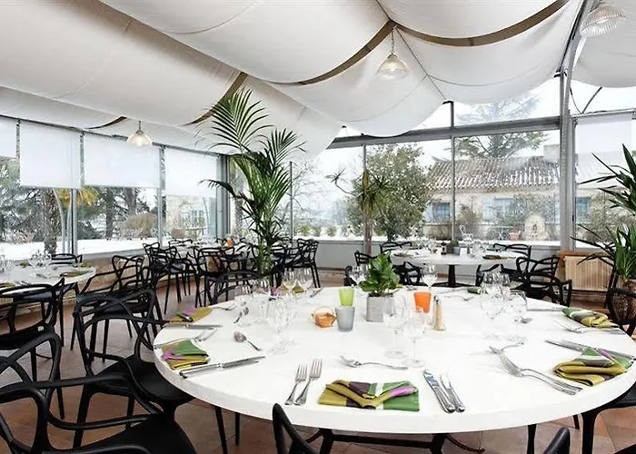 Bed & Breakfast Chateau De Lassalle Laplume